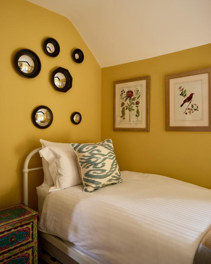 Townhouse Suites- Abbey Row ملمسبوري المظهر الخارجي الصورة