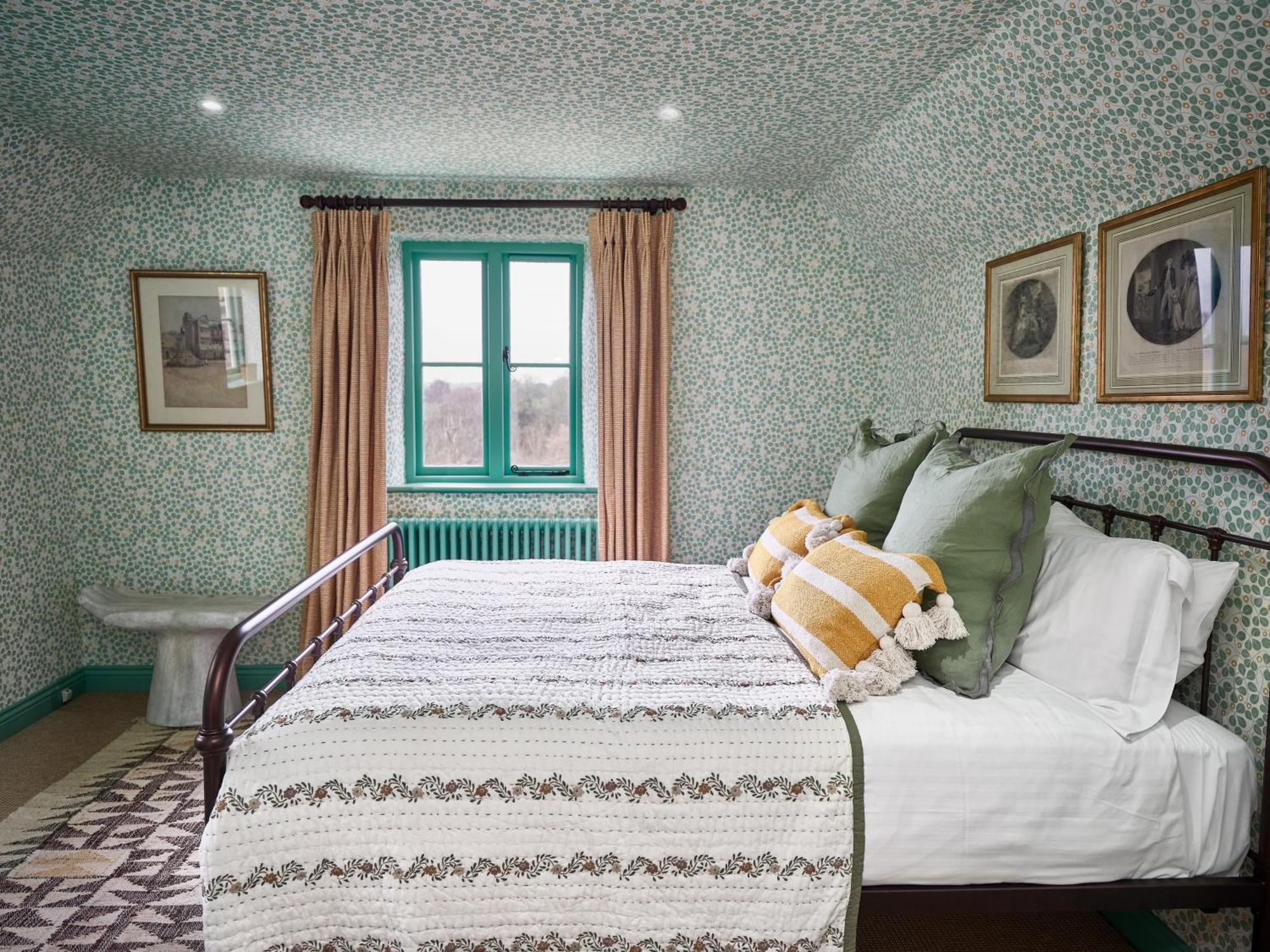 Townhouse Suites- Abbey Row ملمسبوري المظهر الخارجي الصورة